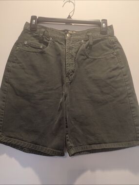 New York LINE Women's Olive Green Cotton Jean Shorts - Size 6